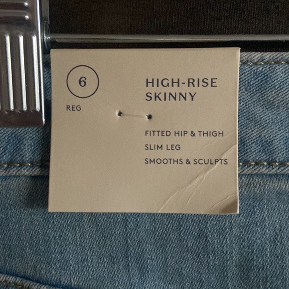 Universal Thread High Rise Skinny Jeans - Picture 4 of 6
